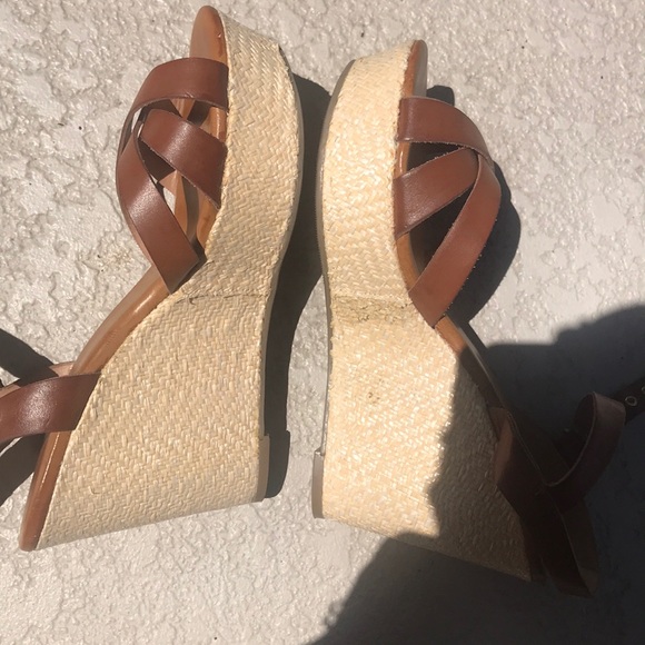 🌸St.Johns bay vegan leather wedges - Picture 5 of 6